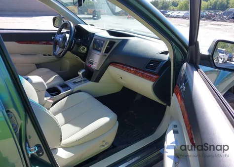 2011 Subaru Outback 2.5I Limited z USA, uszkodzony, nr VIN 4S4BRBKC4B3428412